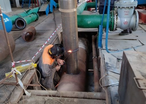 «Концессии теплоснабжения» обновляют участок тепловой сети в Кировском районе